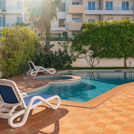 Ocean View 2 With Pool By Homing Appartement *