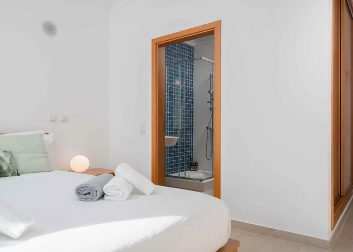 Ocean View 2 With Pool By Homing Lagos