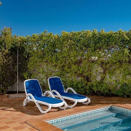 Ocean View 2 With Pool By Homing Appartement